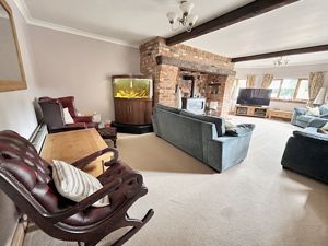 Lounge- click for photo gallery